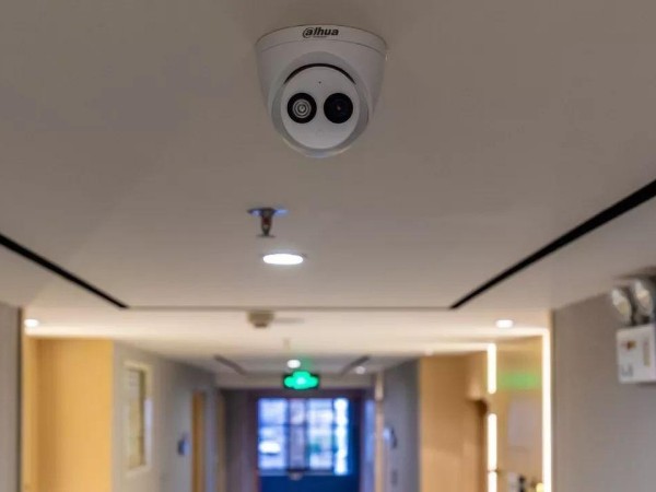 有了家庭智能安防系統(tǒng)，更好的安心生活！