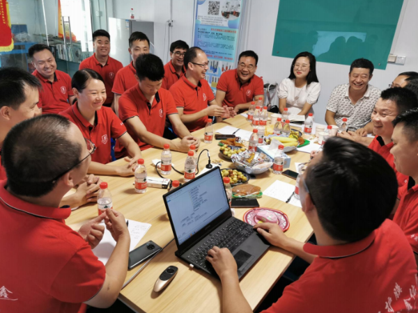 陜西鑫安安防參加牛商爭(zhēng)霸賽業(yè)績(jī)沖刺會(huì)議:乘風(fēng)破浪，勇往直前