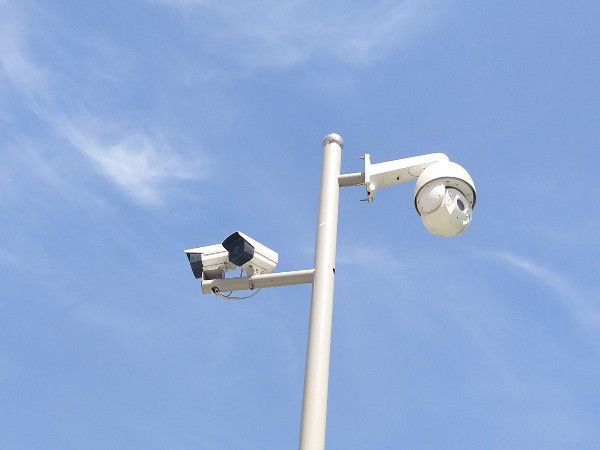 防止高空墜物，一定要安排高空墜物監(jiān)控系統(tǒng)