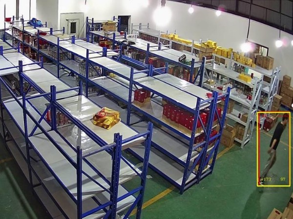 安裝AI智能監(jiān)控?cái)z像頭才能滿(mǎn)足倉(cāng)庫(kù)日常監(jiān)管、財(cái)物防盜的需求